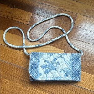 VERA BRADLEY Vintage Wallet Purse in Blue Toile